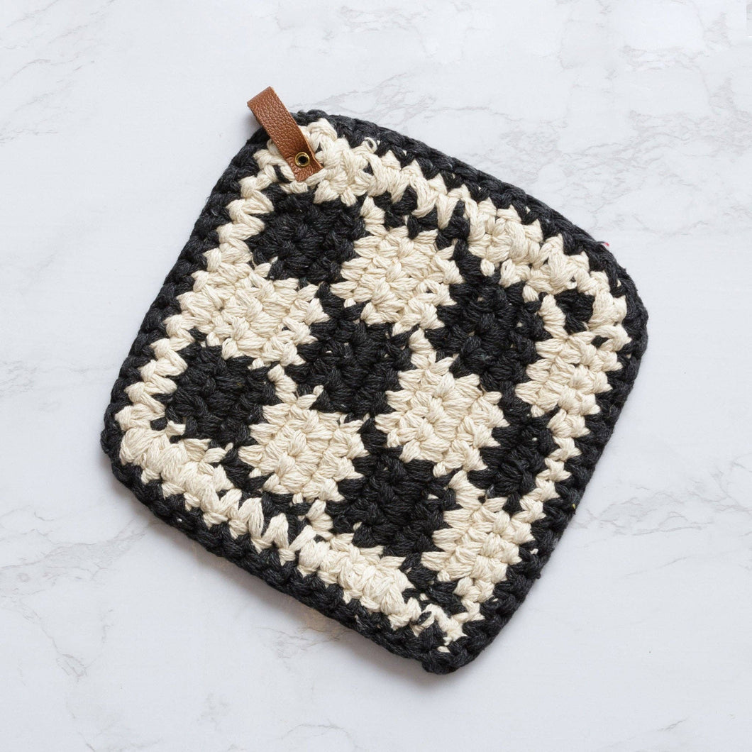 Knitted Pot Holder - Black And Natural  (PK/2)